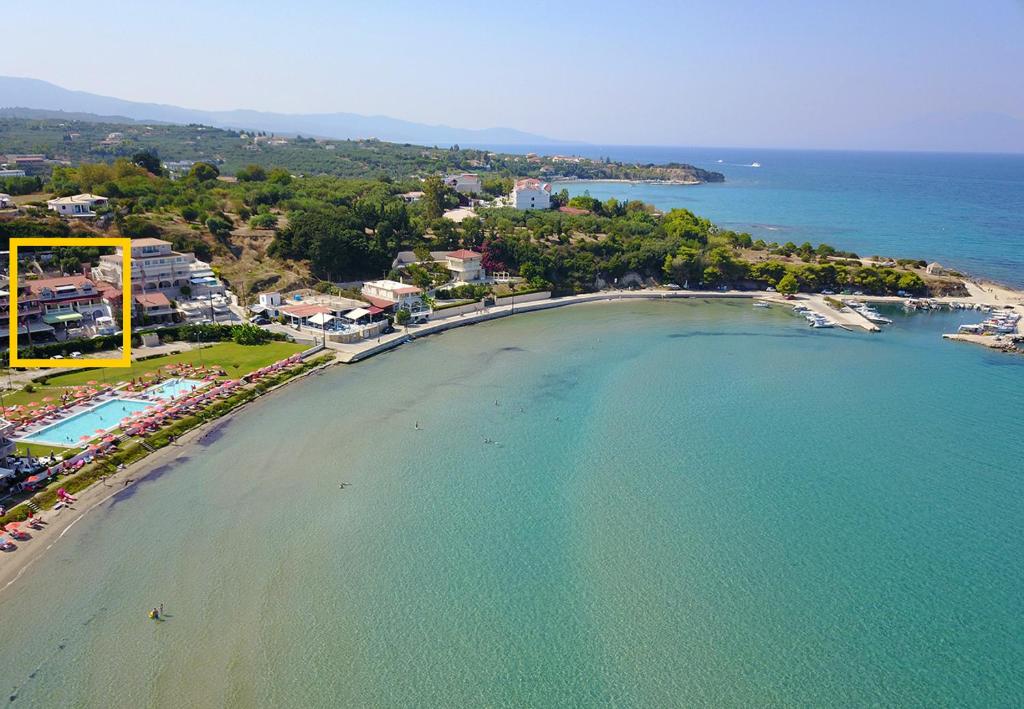 houses for sale : Seaside apartment